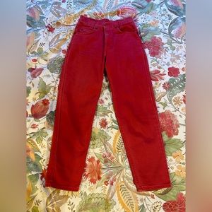 Vintage Levi’s 550 student fit red